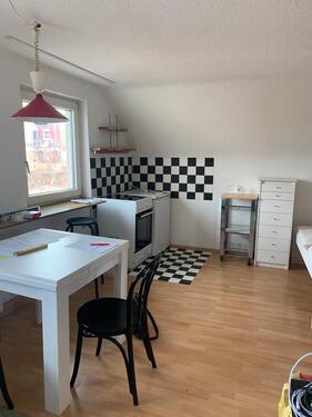 Foto - Helle, möblierte 1-Zimmer Dachgeschosswohnung in HD-Wieblingen