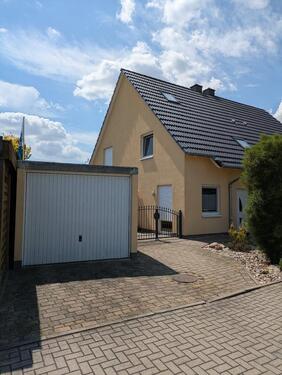 Foto - Doppelhaushälfte mit Garten,Pool,Garage in Magdeburg-Ottersleben