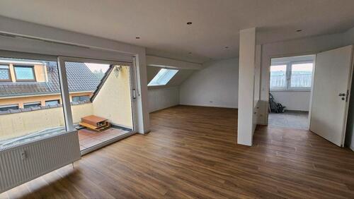 Foto - 2,5 Zimmer Wohnung, ca 65m² komplett renoviert, 2.OG in Westhofen