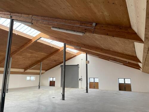 Foto - Teilfläche von Lagerhalle zu vermieten