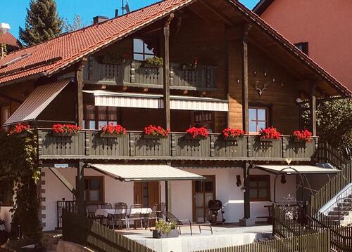Foto - Urgemütliches Einfamilienhaus + Einliegerwohnung im Landhausstil