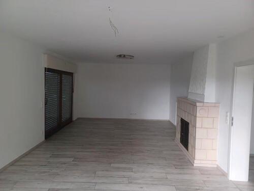 Foto - Einfamilienhaus mit Garten, Garage und 6 Zimmern in Altenkirchen