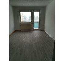 Lichtdurchflutete 3 ZKB mit Balkon in Ebeleben