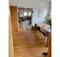 Grosszügige 3,5 Zimmer Whg. mit Kamin und Terasse - Lauda-Königshofen