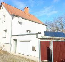 Charmantes Einfamilienhaus mit viel Potential in ruhiger Lage von - Erfurt Stotternheim