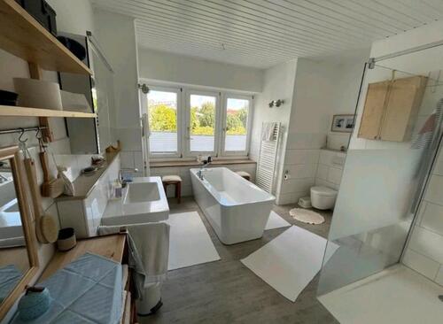 Foto - 6 Zimmer Mehrfamilienhaus, Wohnhaus in Isernhagen