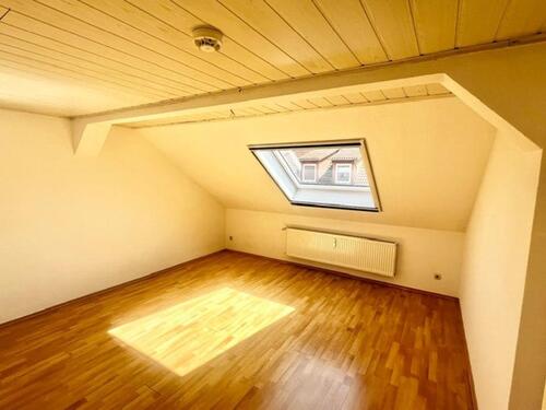Foto - 2.5 Zimmer Dachgeschoßwohnung zur Miete in Erfurt