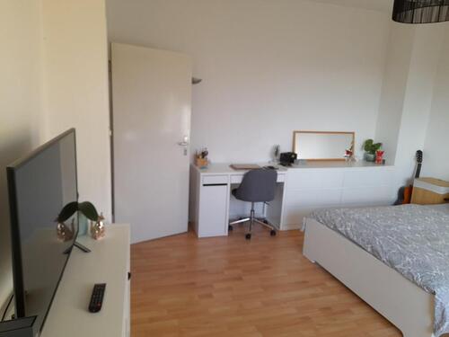 Foto - Ich untervermiete 1 ZIMMER WOHNUNG! Dez-Jan2 Mon S1 Friedenau