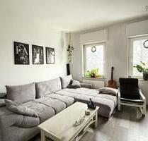 Helle 2-Zimmer-Wohnung mit Balkon in stilvollem Altbau - Duisburg Hamborn Helle 2-Zimmer-Wohnung mit Balkon in stilvollem Altbau - Duisburg Hamborn