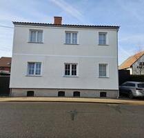 Einfamilienhaus mit Nebengebäude in Ilmenau OT Wümbach