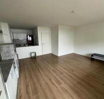 2 Zimmer Whg. in gepflegtem MFH + (falls gewünscht) Pkw-Stellplatz - Offenbach am Main Bieber