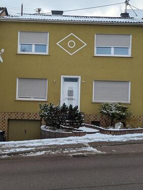 Foto - schönes 1-2 Familienhaus in Schwalbach Ortszentrum