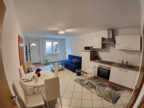 Foto - 2 Zimmer Wohnung möbliert im Souterrain(Untergeschoss) 48m²