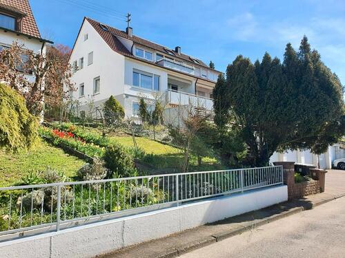 Foto - Stilvolle 3-Zimmer-Wohnung mit Balkon&Garage direkt vom Eigentüme