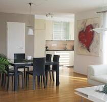 10 Gehminuten zur Altstadt und Donaublick Modernes Apartment mit 100m² und Balkon - Regensburg Konradsiedlung