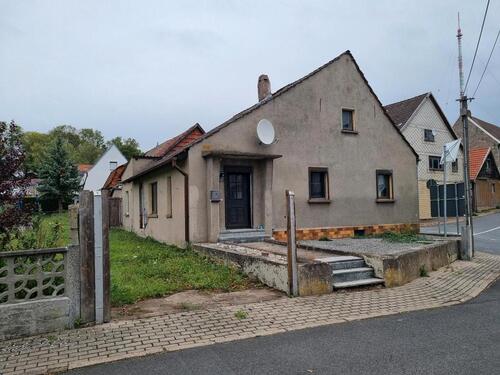 Foto - Einfamilienhaus Haus Keula - 38.000,00&nbsp;EUR Kaufpreis, ca.&nbsp; 120,00&nbsp;m&sup2;