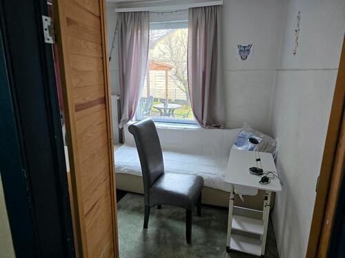 Foto - WG Zimmer möbliert Studentenzimmer