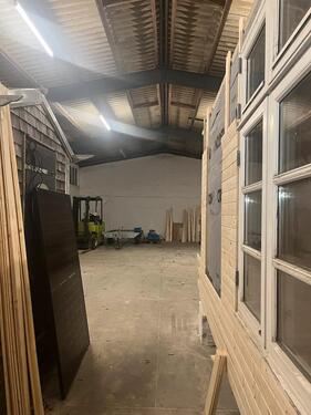 Foto - Kurzzeit Lager Werkstatt Camperausbau Tiny House bauen