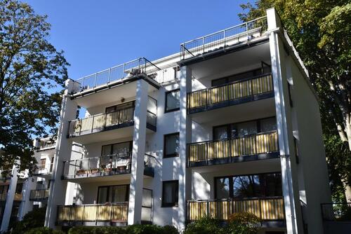 Foto - Möblierte 2-Zi. Wohnung mit TG-Stellplatz in bester Lage zw. Alster u. Feenteich befristet auf 1,5 bis 2 Jahre zu vermieten!