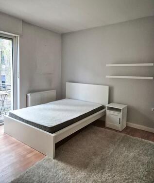Foto - Sofort frei: Hübsches WG-Zimmer in MA-Lindenhof! (2er Frauen-WG)