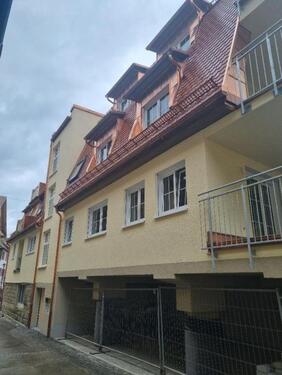 Foto - Schicke 4-Zimmer Wohnung mit neuer Einbauküche, Aufzug, überdachter Balkon, Stellplatz altengerecht