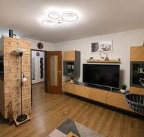Attraktive und gepflegte 2-Zimmer Dachgeschoss-Wohnung - Übach-Palenberg
