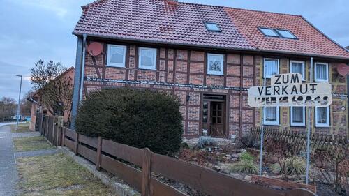Foto - Doppelhaushälfte mit großem Grundstück ideal für Selbstversorger