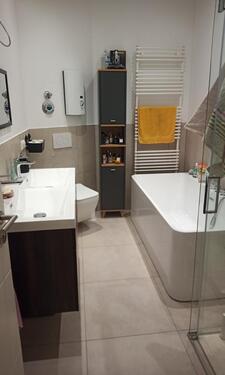 Foto - ++TOP komplett renovierte 4 ZKB++Balkon+Tageslichtbad++Parkett