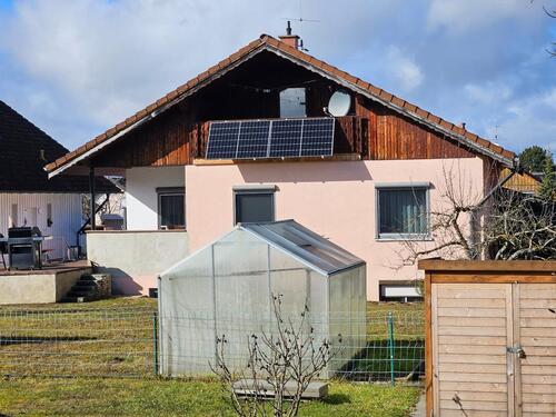 Foto - Großzügiges Einfamilienhaus mit 170 m² Wohnfläche, 690qm Grund