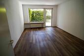 Foto - 2,5-Zimmer-Whg. mit Terrasse & Gartenanteil & Keller & Stellplatz
