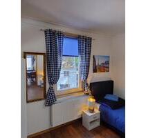 WG Zimmer Kirchheim u. Teck - 500,00&nbsp;EUR Kaltmiete, ca.&nbsp; 110,00&nbsp;m&sup2; in Kornwestheim (PLZ: 70806)