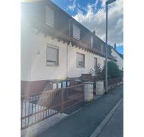 Doppelhaushälfte MFH mit großem Garten - Frankfurt am Main Bonames