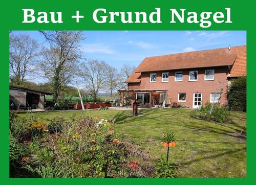 Foto - Einfamilienhaus mit Terrasse, Garten, Garage, Kaminanschluss etc. auf einem Bauernhof