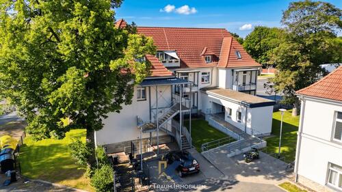 Foto - familienfreundliche 4 Zi.-Whg. mit Einbauküche und PKW-Stellplatz