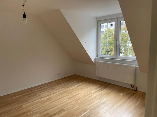 Foto - 3 Zimmer Dachgeschoßwohnung zur Miete in Frankfurt am Main