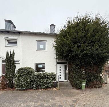 Foto - Reihenendhaus mit Garten und Garage