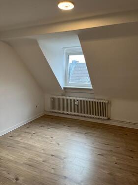 Foto - Familienfreundliches Dachgeschoss mit 5 Zimmern in Krefeld