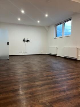 Foto - Moderne 2,5- Zimmerwohnung mit eigenen Eingang - 80 qm