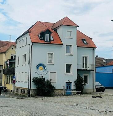 Foto - Teilrenovierte 5 Zimmer Whg mit Balkon im Zentrum von Neustadt