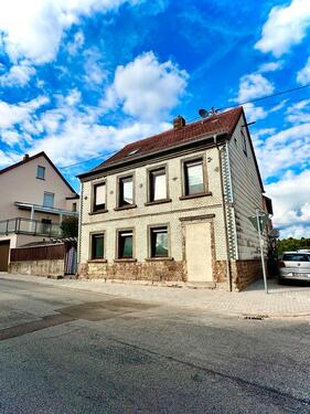 Foto - Provisionsfrei: Vermietetes Zweifamilienhaus 