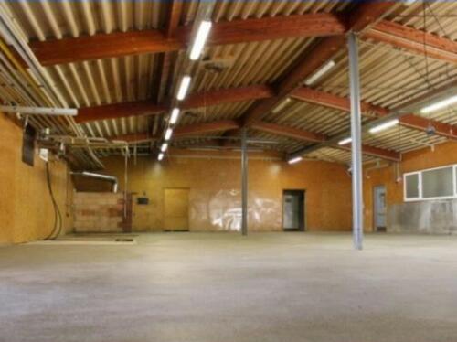 Foto - Lagerfläche in Halle ab 50qm kurzfristig monatsweise zu vermieten