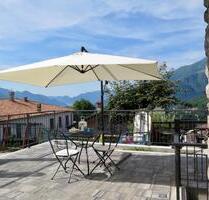 Moderne Ferienwohnung im Bergdorf am Comer See - 