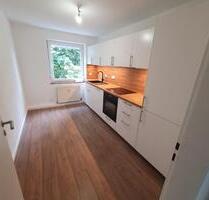 Renovierte 3-Zimmer-Wohnung - 1.100,00&nbsp;EUR Kaltmiete, ca.&nbsp; 80,00&nbsp;m&sup2; in Lappersdorf (PLZ: 93138)