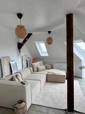 Foto - Helle 3 Zimmer-Dachgeschosswohnung in Worms - Neuhausen ab 01.05