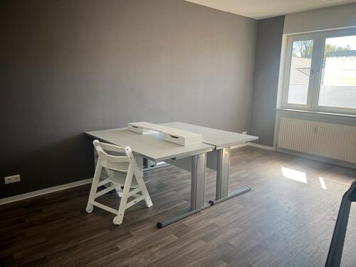 Foto - Praxisraum zur Untermiete - 400,00&nbsp;EUR Kaltmiete, ca.&nbsp; 25,00&nbsp;m&sup2;
