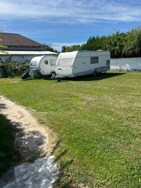 Foto - Abstellplatz für Trailer-Anhänger-Wohnwagen-