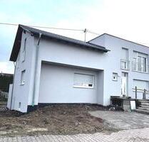 Perl – Zweifamilienhaus Ausbaupotenzial kernsaniert 4 Seiten frei