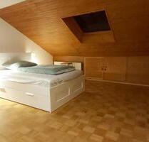 Schöne möbl. Einzimmer-DG.Whg., sehr ruhig gelegen am Stadtwald - Hannover Buchholz-Kleefeld