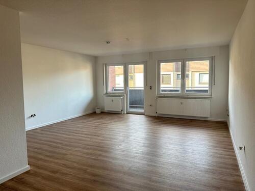 Foto - Anfragestopp ! - Sanierte 1-Zimmer Wohnung mit Balkon