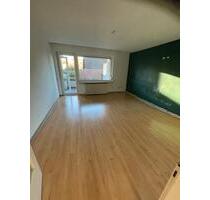 ANFRAGESTOP Erstbezug nach Sanierung, 3-Zimmer-Whg mit Balkon, - Oldenburg Bloherfelde